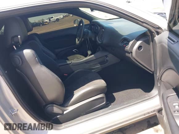 ✅ 2020 Dodge Challenger R/T Scat Pack • VIN: 2C3CDZFJ4LH222504 • Lot: 42283321. Wystawiony na IAAI z przebiegiem 9 098 mil. Bezpłatny archiwum sprzedaży aukcyjnych z USA i szczegółowy raport historii pojazdu na DreamBid. Zdjęcie 5.