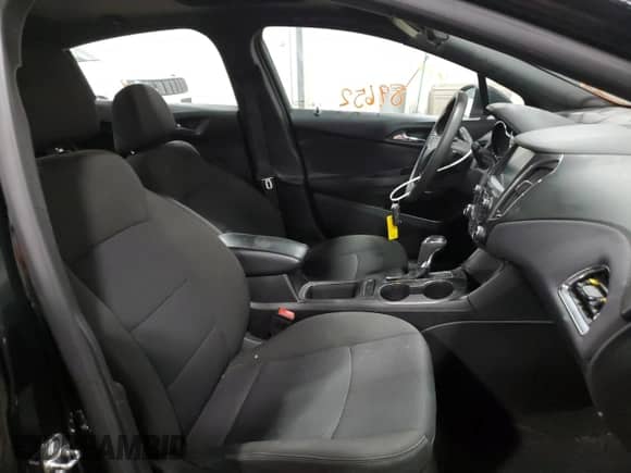 2017 Chevrolet Cruze LT z VIN 1G1BE5SM7H7202224, wystawiony jako Copart lot #62196002 z przebiegiem 89 652 mil mil oraz . Historia ofert i sprzedaży dostępna na DreamBid. Obrazek 5.