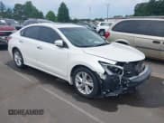 ✅ 2013 Nissan Altima SV • VIN: 1N4AL3AP9DC258956 • Lot: 42231130. Listed on IAAI with 138,484 mi. Free auction sales archive from the USA and detailed vehicle history report at DreamBid. Image 1.