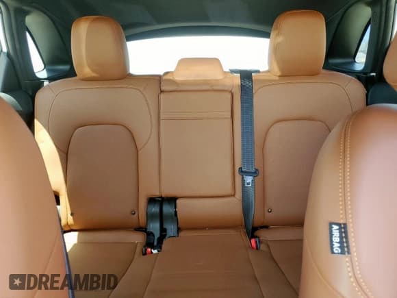 ✅ 2024 VinFast VF 8 Plus • VIN: RLLV1AFA6RH004423 • Lot: 64814695. Wystawiony na Copart z przebiegiem 8 863 mil. Bezpłatny archiwum sprzedaży aukcyjnych z USA i szczegółowy raport historii pojazdu na DreamBid. Zdjęcie 10.