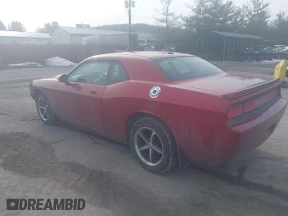✅ 2010 Dodge Challenger SE • VIN: 2B3CJ4DV3AH322783 • Lot: 41452099. Wystawiony na IAAI z przebiegiem 132 508 mil. Bezpłatny archiwum sprzedaży aukcyjnych z USA i szczegółowy raport historii pojazdu na DreamBid. Zdjęcie 3.