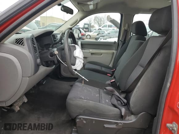 ✅ 2010 GMC Sierra 1500 • VIN: 3GTRCTEA9AG161803 • Lot: 46456495. Wystawiony na Copart z przebiegiem 128 796 mil. Bezpłatny archiwum sprzedaży aukcyjnych z USA i szczegółowy raport historii pojazdu na DreamBid. Zdjęcie 7.