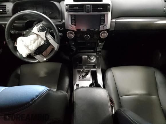 ✅ 2021 Toyota 4Runner SR5 Premium • VIN: JTENU5JR5M5932557 • Lot: 71042745. Wystawiony na Copart z przebiegiem Nie podano. Bezpłatny archiwum sprzedaży aukcyjnych z USA i szczegółowy raport historii pojazdu na DreamBid. Zdjęcie 8.