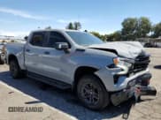 ✅ 2024 Chevrolet Silverado 1500 LT Trail Boss • VIN: 3GCUDFED5RG142390 • Lot: 69454445. Wystawiony na Copart z przebiegiem 32 041 mil. Bezpłatny archiwum sprzedaży aukcyjnych z USA i szczegółowy raport historii pojazdu na DreamBid. Zdjęcie 4.