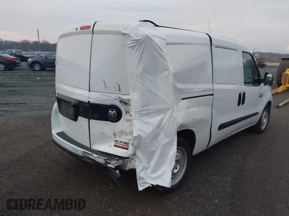 ✅ 2022 Ram ProMaster City Cargo Tradesman • VIN: ZFBHRFAB6N6Y29576 • Lot: 43680933. Wystawiony na IAAI z przebiegiem 40 404 mil. Bezpłatny archiwum sprzedaży aukcyjnych z USA i szczegółowy raport historii pojazdu na DreamBid. Zdjęcie 4.
