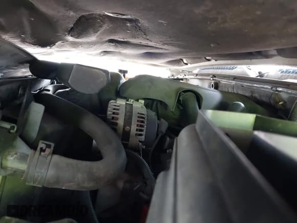 ✅ 2003 GMC Yukon XL SLT • VIN: 1GKEC16Z73J266742 • Lot: 42480304. Wystawiony na IAAI z przebiegiem Nie podano. Bezpłatny archiwum sprzedaży aukcyjnych z USA i szczegółowy raport historii pojazdu na DreamBid. Zdjęcie 10.