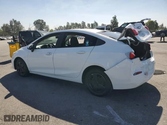 2018 Chevrolet Cruze LS z VIN 1G1BC5SM1J7180037, wystawiony jako Copart lot #71641325 z przebiegiem 143 272 mil mil oraz Szkoda całkowita • Salvage title. Historia ofert i sprzedaży dostępna na DreamBid. Obrazek 2.