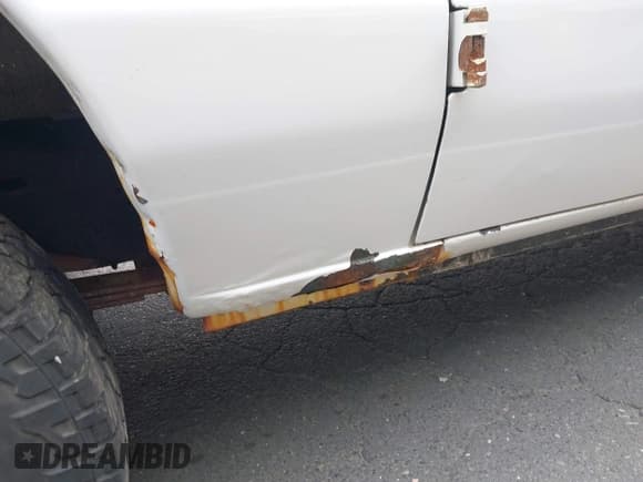 ✅ 2013 Ford Econoline Cargo Commercial • VIN: 1FTSS3EL4DDA51670 • Lot: 42894720. Wystawiony na IAAI z przebiegiem 185 853 mil. Bezpłatny archiwum sprzedaży aukcyjnych z USA i szczegółowy raport historii pojazdu na DreamBid. Zdjęcie 17.