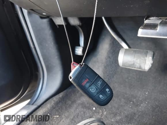 ✅ 2015 Dodge Durango R/T • VIN: 1C4SDJCT6FC931604 • Lot: 43405254. Wystawiony na IAAI z przebiegiem 186 072 mil. Bezpłatny archiwum sprzedaży aukcyjnych z USA i szczegółowy raport historii pojazdu na DreamBid. Zdjęcie 11.