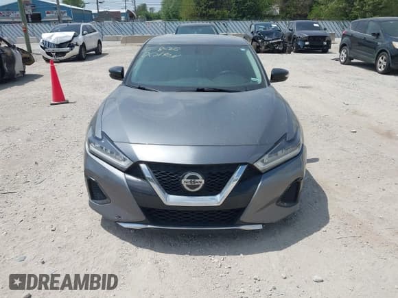 ✅ 2019 Nissan Maxima Platinum • VIN: 1N4AA6AV8KC360509 • Lot: 42236072. Wystawiony na IAAI z przebiegiem 78 427 mil. Bezpłatny archiwum sprzedaży aukcyjnych z USA i szczegółowy raport historii pojazdu na DreamBid. Zdjęcie 12.
