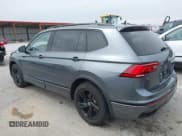 ✅ 2023 Volkswagen Tiguan SE R-Line Black • VIN: 3VVCB7AX5PM039767 • Lot: 42014072. Wystawiony na IAAI z przebiegiem 18 424 mil. Bezpłatny archiwum sprzedaży aukcyjnych z USA i szczegółowy raport historii pojazdu na DreamBid. Zdjęcie 15.