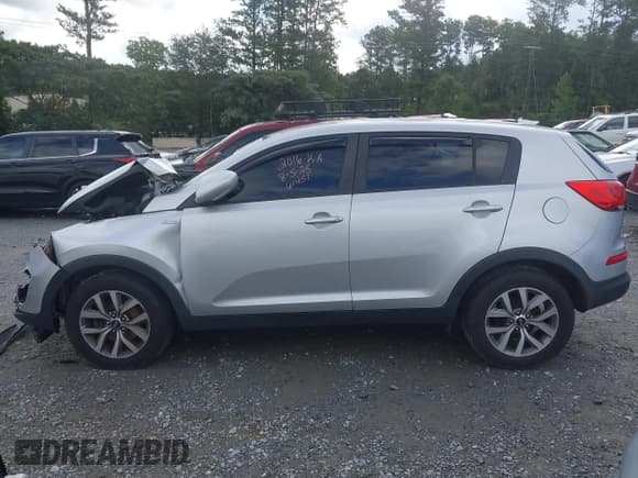 ✅ 2016 Kia Sportage LX • VIN: KNDPBCAC0G7881013 • Lot: 42980765. Listed on IAAI with 100,488 mi. Free auction sales archive from the USA and detailed vehicle history report at DreamBid. Image 14.