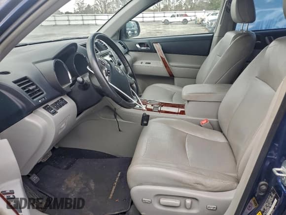 ✅ 2013 Toyota Highlander Limited • VIN: 5TDDK3EH4DS206131 • Lot: 94138015. Listed on Copart with 124,357 mi. Free auction sales archive from the USA and detailed vehicle history report at DreamBid. Image 7.