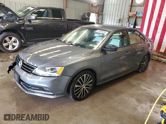 ✅ 2015 Volkswagen Jetta SE • VIN: 3VWD17AJ5FM424050 • Лот: 69598095. Опубликован ранее на Copart с пробегом 49 448 миль. Бесплатный доступ к архиву аукционных продаж из США и подробный отчёт об истории автомобиля на DreamBid. Изображение 1.