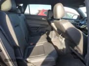 ✅ 2023 Volkswagen Atlas SE • VIN: 1V2WC2CA9PC228409 • Lot: 89693805. Wystawiony na Copart z przebiegiem 22 358 mil. Bezpłatny archiwum sprzedaży aukcyjnych z USA i szczegółowy raport historii pojazdu na DreamBid. Zdjęcie 10.