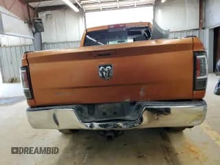 ✅ 2010 Dodge 1500 ST • VIN: 1D7RV1GP2AS182779 • Лот: 65462834. Опубликован ранее на Copart с пробегом 405 260 миль. Бесплатный доступ к архиву аукционных продаж из США и подробный отчёт об истории автомобиля на DreamBid. Изображение 6.