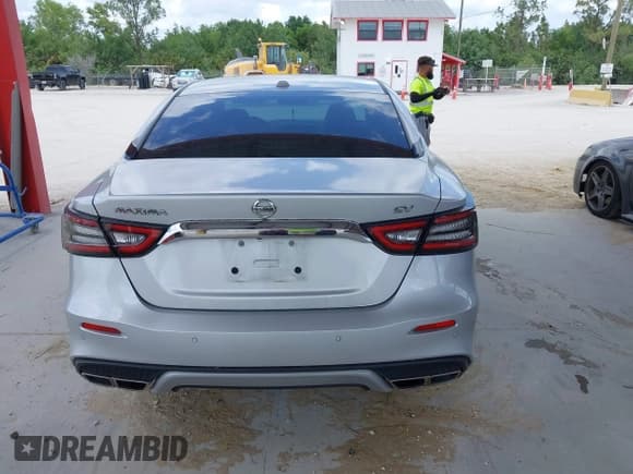 ✅ 2020 Nissan Maxima SV • VIN: 1N4AA6CV6LC366887 • Lot: 41952159. Listed on IAAI with 100,182 mi. Free auction sales archive from the USA and detailed vehicle history report at DreamBid. Image 16.