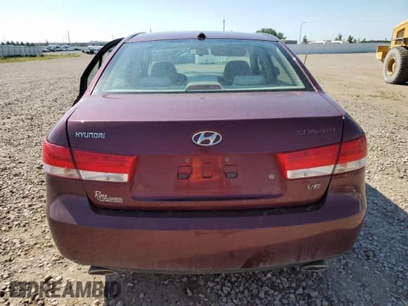 2008 Hyundai Sonata GLS z VIN 5NPET46F48H330724, wystawiony jako Copart lot #63758195 z przebiegiem 112 744 mil mil oraz Szkoda całkowita • Salvage title. Historia ofert i sprzedaży dostępna na DreamBid. Obrazek 6.