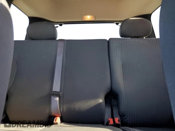 ✅ 2003 Jeep Liberty Sport • VIN: 1J4GL48K03W557358 • Лот: 85411905. Опубликован ранее на Copart с пробегом 61 335 миль. Бесплатный доступ к архиву аукционных продаж из США и подробный отчёт об истории автомобиля на DreamBid. Изображение 10.