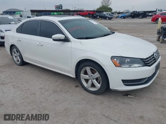 ✅ 2013 Volkswagen Passat SE • VIN: 1VWBN7A3XDC109658 • Lot: 43866832. Listed on IAAI with 187,975 mi. Free auction sales archive from the USA and detailed vehicle history report at DreamBid. Image 1.