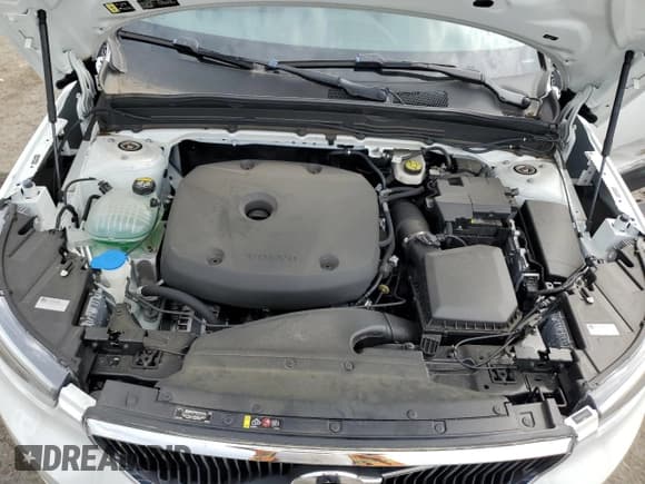 ✅ 2021 Volvo XC40 Momentum • VIN: YV4AC2HK2M2481731 • Lot: 64435803. Listed on Copart with 12,701 mi. Free auction sales archive from the USA and detailed vehicle history report at DreamBid. Image 11.