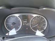 ✅ 2024 Nissan Versa S • VIN: 3N1CN8DV8RL903020 • Lot: 43222352. Wystawiony na IAAI z przebiegiem 8 900 mil. Bezpłatny archiwum sprzedaży aukcyjnych z USA i szczegółowy raport historii pojazdu na DreamBid. Zdjęcie 7.