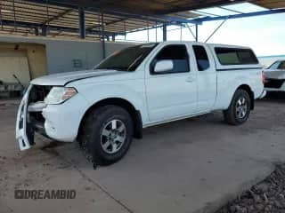 2011 Nissan Frontier Pro-4X z VIN 1N6AD0CW6BC430333, wystawiony jako Copart lot #55829585 z przebiegiem 157 481 mil mil oraz Szkoda całkowita • Salvage title. Historia ofert i sprzedaży dostępna na DreamBid. Obrazek 1.