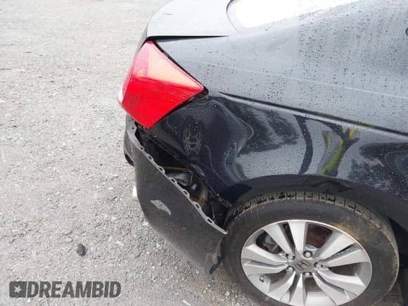 ✅ 2012 Honda Accord EX • VIN: 1HGCS1B71CA017168 • Lot: 43300220. Listed on IAAI with 161,521 mi. Free auction sales archive from the USA and detailed vehicle history report at DreamBid. Image 17.