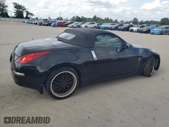 ✅ 2005 Nissan 350Z Touring • VIN: JN1AZ36AX5M756837 • Lot: 59991095. Wystawiony na Copart z przebiegiem 108 223 mil. Bezpłatny archiwum sprzedaży aukcyjnych z USA i szczegółowy raport historii pojazdu na DreamBid. Zdjęcie 3.