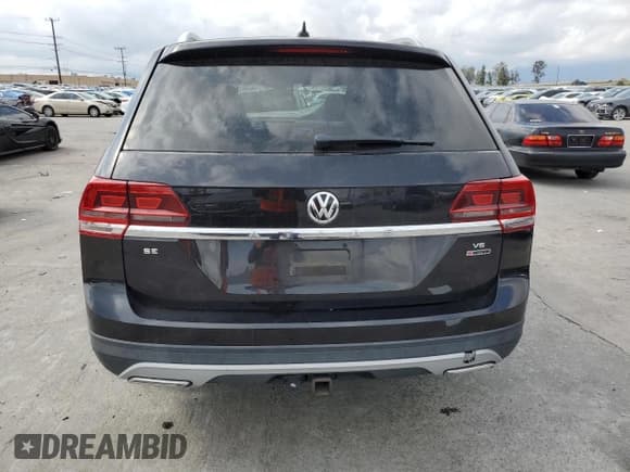 ✅ 2018 Volkswagen Atlas SE • VIN: 1V2LR2CA8JC590191 • Lot: 51486705. Listed on Copart with 108,175 mi. Free auction sales archive from the USA and detailed vehicle history report at DreamBid. Image 6.