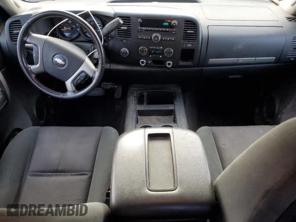 ✅ 2008 Chevrolet Silverado 1500 1LT • VIN: 1GCEK190X8E195631 • Lot: 92034255. Wystawiony na Copart z przebiegiem 228 263 mil. Bezpłatny archiwum sprzedaży aukcyjnych z USA i szczegółowy raport historii pojazdu na DreamBid. Zdjęcie 8.