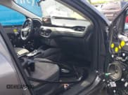 ✅ 2022 Ford Escape SE • VIN: 1FMCU9G66NUB20350 • Lot: 42156135. Listed on IAAI with 56,142 mi. Free auction sales archive from the USA and detailed vehicle history report at DreamBid. Image 5.