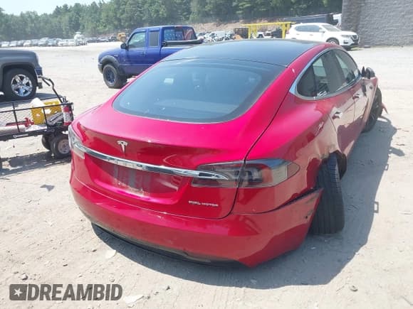 ✅ 2020 Tesla Model S Long Range • VIN: 5YJSA1E28LF411156 • Lot: 42835852. Listed on IAAI with 49,661 mi. Free auction sales archive from the USA and detailed vehicle history report at DreamBid. Image 16.