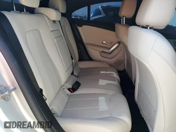 ✅ 2022 Mercedes-Benz CLA 250 • VIN: W1K5J4HB5NN315330 • Лот: 71238815. Опубликован ранее на Copart с пробегом 52 387 миль. Бесплатный доступ к архиву аукционных продаж из США и подробный отчёт об истории автомобиля на DreamBid. Изображение 10.