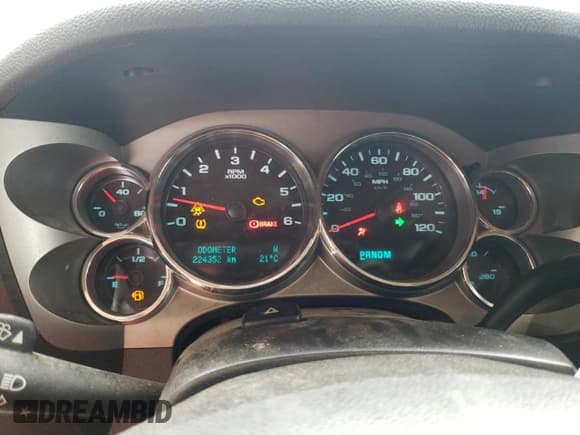 ✅ 2011 Chevrolet Silverado 1500 LT • VIN: 3GCPKSE33BG217841 • Lot: 81724645. Listed on Copart with 224,352 mi. Free auction sales archive from the USA and detailed vehicle history report at DreamBid. Image 9.