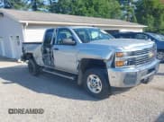 ✅ 2015 Chevrolet Silverado 2500HD LT • VIN: 1GC2KVEG8FZ101104 • Lot: 42563927. Wystawiony na IAAI z przebiegiem 60 419 mil. Bezpłatny archiwum sprzedaży aukcyjnych z USA i szczegółowy raport historii pojazdu na DreamBid. Zdjęcie 1.