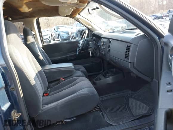 2002 Dodge Dakota Sport z VIN 1B7GL32X52S569340, wystawiony jako IAAI lot #41541480 z przebiegiem 176 632 mil mil oraz . Historia ofert i sprzedaży dostępna na DreamBid. Obrazek 5.