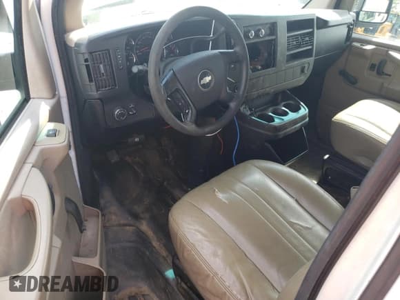 ✅ 2008 Chevrolet Express Cargo • VIN: 1GCGG25C981212796 • Lot: 63806684. Listed on Copart with 199,672 mi. Free auction sales archive from the USA and detailed vehicle history report at DreamBid. Image 8.