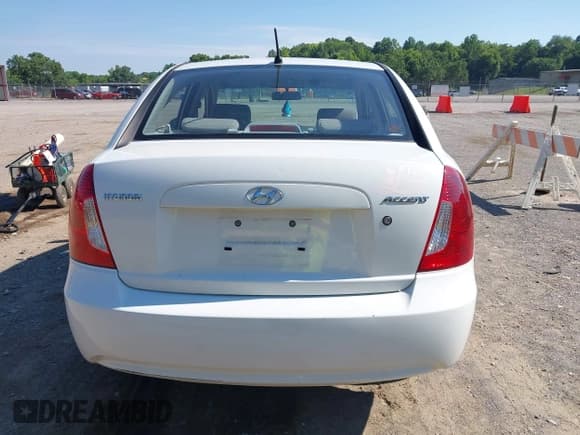 ✅ 2009 Hyundai Accent Auto GLS • VIN: KMHCN46C19U367059 • Лот: 42648047. Опубликован ранее на IAAI с пробегом 160 975 миль. Бесплатный доступ к архиву аукционных продаж из США и подробный отчёт об истории автомобиля на DreamBid. Изображение 16.