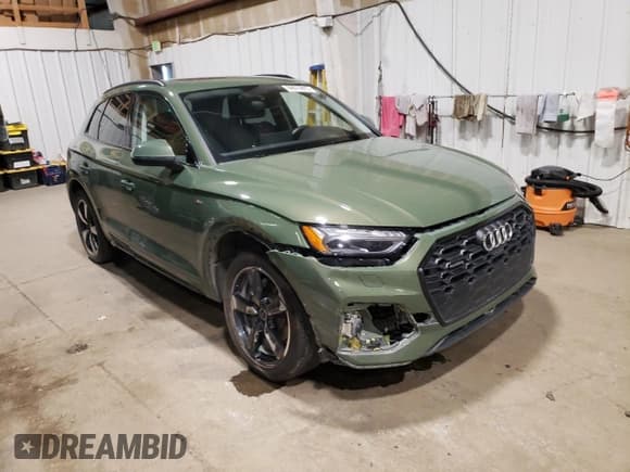 ✅ 2023 Audi Q5 • VIN: WA1FABFY2P2136526 • Лот: 69073915. Опубликован ранее на Copart с пробегом 17 865 миль. Бесплатный доступ к архиву аукционных продаж из США и подробный отчёт об истории автомобиля на DreamBid. Изображение 4.