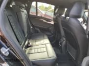 ✅ 2024 BMW X3 M • VIN: 5YM13EC00R9U80285 • Lot: 70680055. Wystawiony na Copart z przebiegiem Nie podano. Bezpłatny archiwum sprzedaży aukcyjnych z USA i szczegółowy raport historii pojazdu na DreamBid. Zdjęcie 11.