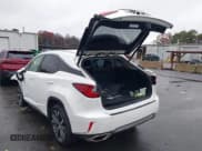 ✅ 2017 Lexus RX 350 • VIN: JTJBZMCAXH2015791 • Lot: 43642655. Wystawiony na IAAI z przebiegiem 70 671 mil. Bezpłatny archiwum sprzedaży aukcyjnych z USA i szczegółowy raport historii pojazdu na DreamBid. Zdjęcie 3.