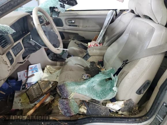 ✅ 2001 Volvo C70 • VIN: YV1NC56D91J023464 • Lot: 58118705. Wystawiony na Copart z przebiegiem 119 433 mil. Bezpłatny archiwum sprzedaży aukcyjnych z USA i szczegółowy raport historii pojazdu na DreamBid. Zdjęcie 7.