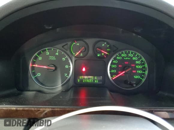 ✅ 2005 Ford Five Hundred SEL • VIN: 1FAFP24115G203861 • Lot: 71742934. Wystawiony na Copart z przebiegiem 219 651 mil. Bezpłatny archiwum sprzedaży aukcyjnych z USA i szczegółowy raport historii pojazdu na DreamBid. Zdjęcie 9.