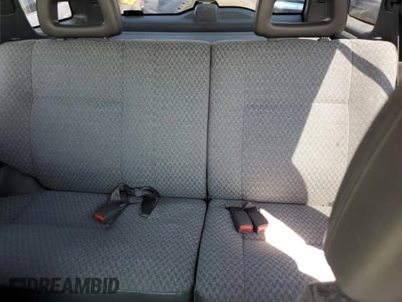 ✅ 1999 Honda Passport LX • VIN: 4S6CM58W9X4427075 • Лот: 65866554. Опубликован ранее на Copart с пробегом 227 454 миль. Бесплатный доступ к архиву аукционных продаж из США и подробный отчёт об истории автомобиля на DreamBid. Изображение 10.