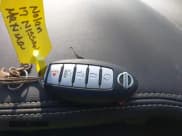 ✅ 2017 Nissan Maxima Platinum • VIN: 1N4AA6AP4HC402104 • Lot: 41132775. Wystawiony na IAAI z przebiegiem 56 775 mil. Bezpłatny archiwum sprzedaży aukcyjnych z USA i szczegółowy raport historii pojazdu na DreamBid. Zdjęcie 11.