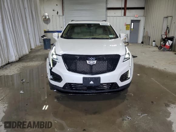 ✅ 2022 Cadillac XT5 AWD Sport • VIN: 1GYKNHRS5NZ167383 • Lot: 46929465. Wystawiony na Copart z przebiegiem 25 535 mil. Bezpłatny archiwum sprzedaży aukcyjnych z USA i szczegółowy raport historii pojazdu na DreamBid. Zdjęcie 5.