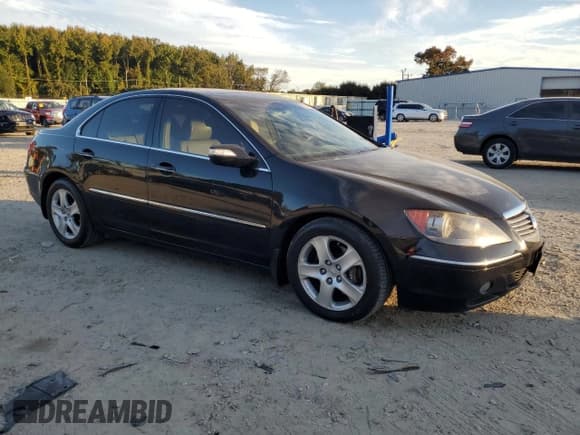 ✅ 2005 Acura RL • VIN: JH4KB16565C001136 • Лот: 87384375. Опубликован ранее на Copart с пробегом 194 814 миль. Бесплатный доступ к архиву аукционных продаж из США и подробный отчёт об истории автомобиля на DreamBid. Изображение 4.
