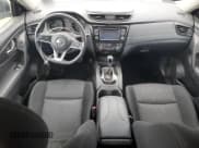 ✅ 2017 Nissan Rogue SV • VIN: KNMAT2MV1HP590595 • Lot: 90239955. Wystawiony na Copart z przebiegiem 136 194 mil. Bezpłatny archiwum sprzedaży aukcyjnych z USA i szczegółowy raport historii pojazdu na DreamBid. Zdjęcie 8.