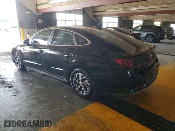 2021 Hyundai Sonata Blue with VIN KMHL24JJ8MA025813, listed as a Copart auction lot 71070645 with 61,628 mi miles and Clean title. Bid and sale history available at DreamBid. Image 2.